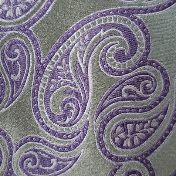 MICHAEL KORS SILK TIE PAISLEY PURPLE GRAY 3.5" - Picture 1 of 7